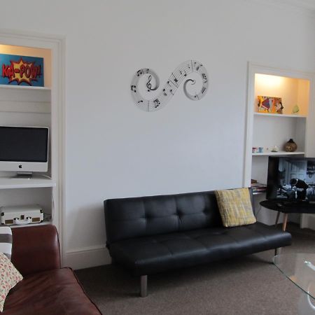 The Beatnik, Victorian Townhouse Apartment With Parking Plymouth Exterior photo