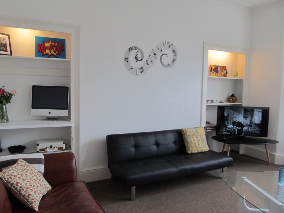 The Beatnik, Victorian Townhouse Apartment With Parking Plymouth Exterior photo